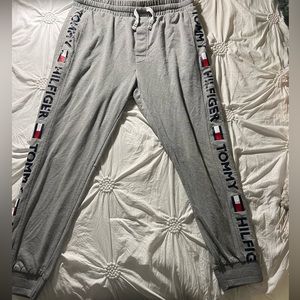 TH Jogger sweats